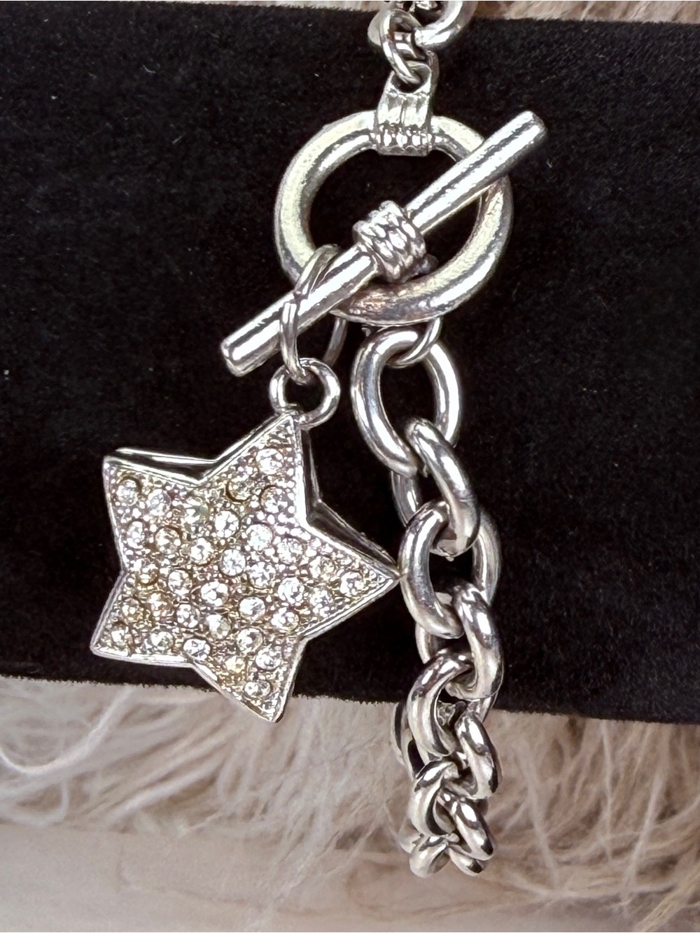 Vintage Silvertone puff star bling charm, toggle closure bracelet